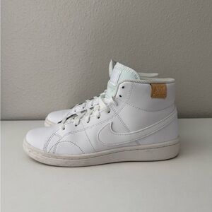 Women’s Nike Court Royale 2 Mid Sneakers Size 7.5 White/White